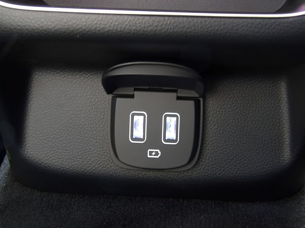 Used 2025 Genesis GV70 2.5T AWD/4WD image 48