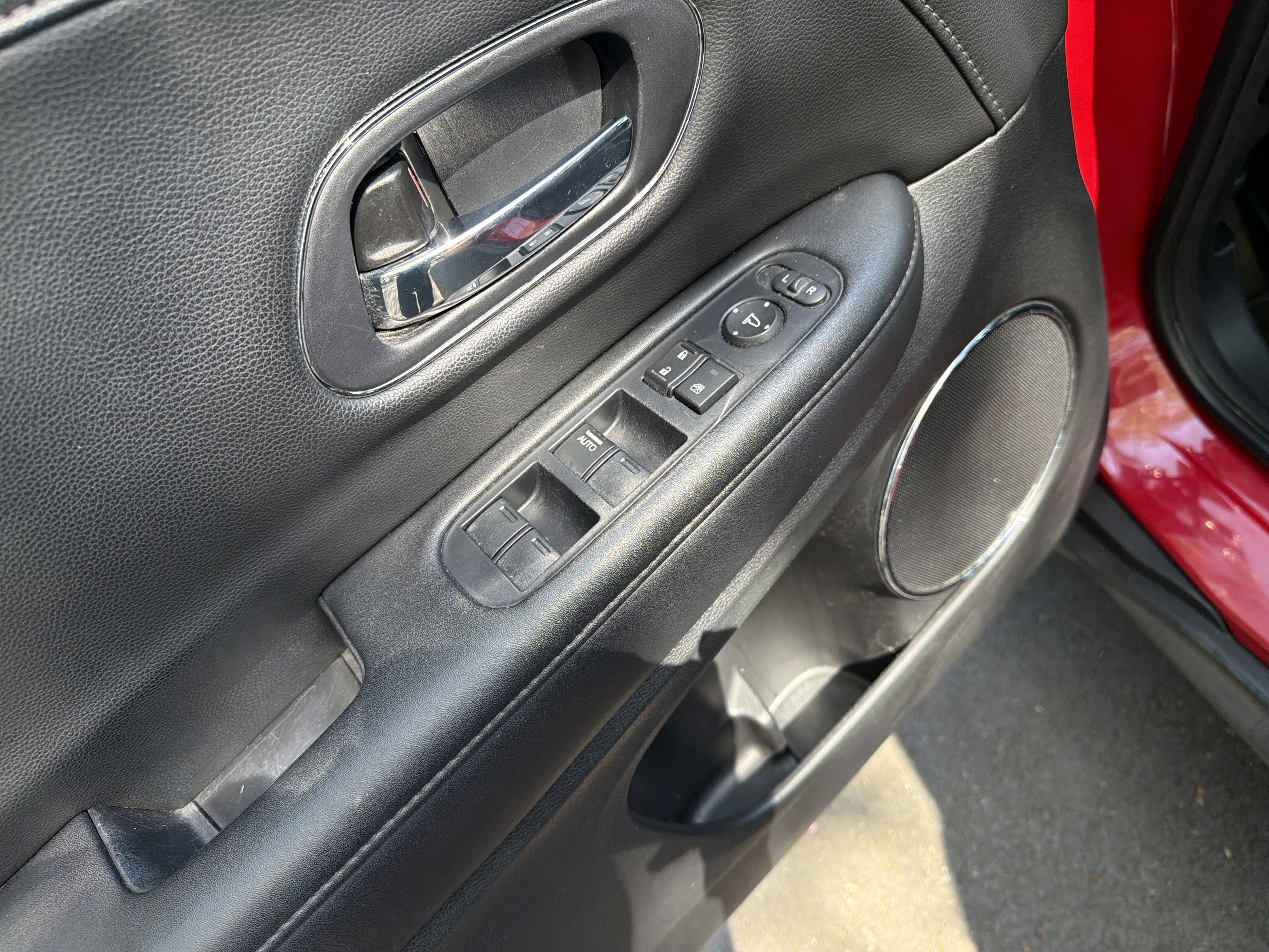 Used 2019 Honda HR-V EX-L image 15