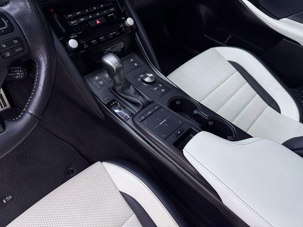 Used 2023 Lexus IS 500 RWD image 13