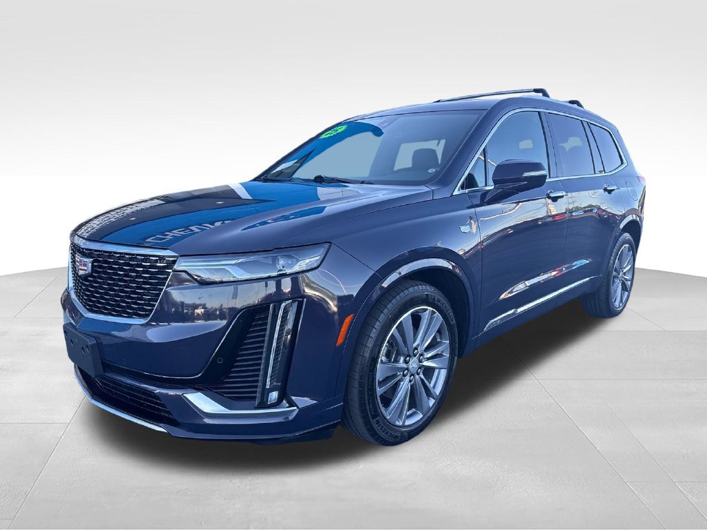 Used 2025 Cadillac XT6 Premium Luxury FWD image 2