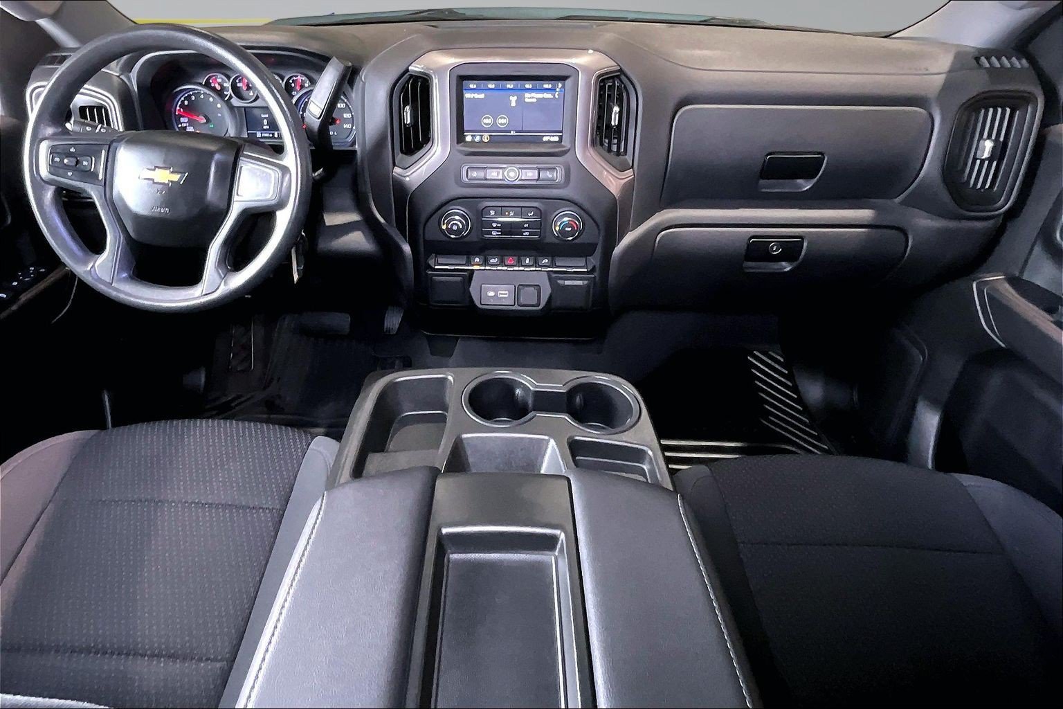 Used 2022 Chevrolet Silverado 1500 W/T w/ WT Value Package AWD/4WD image 9