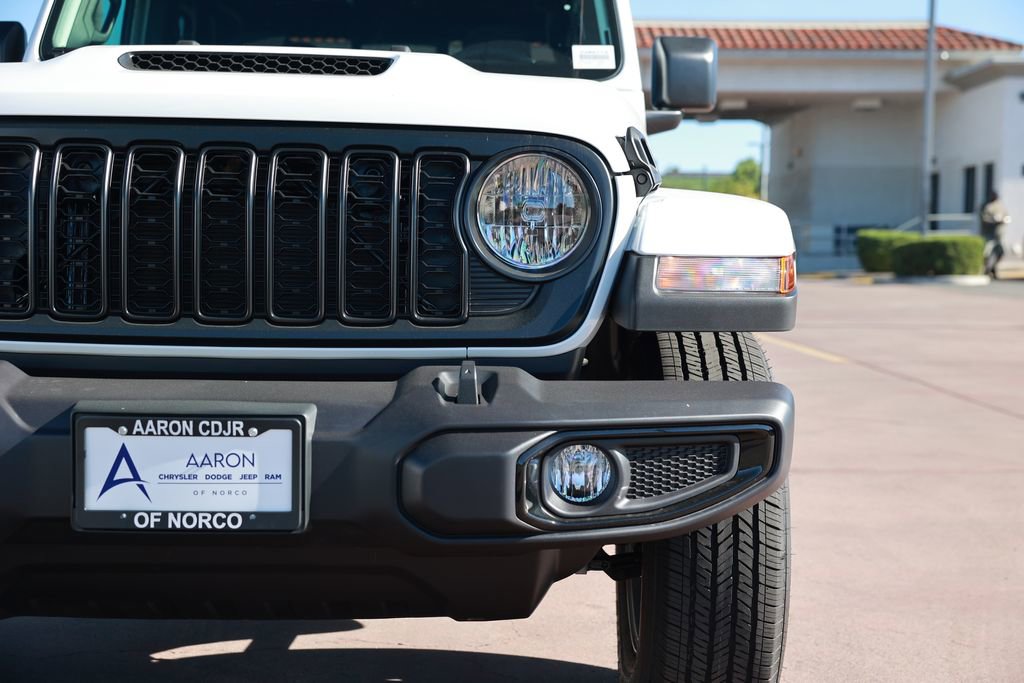 New 2026 Jeep Gladiator Sport AWD/4WD image 5
