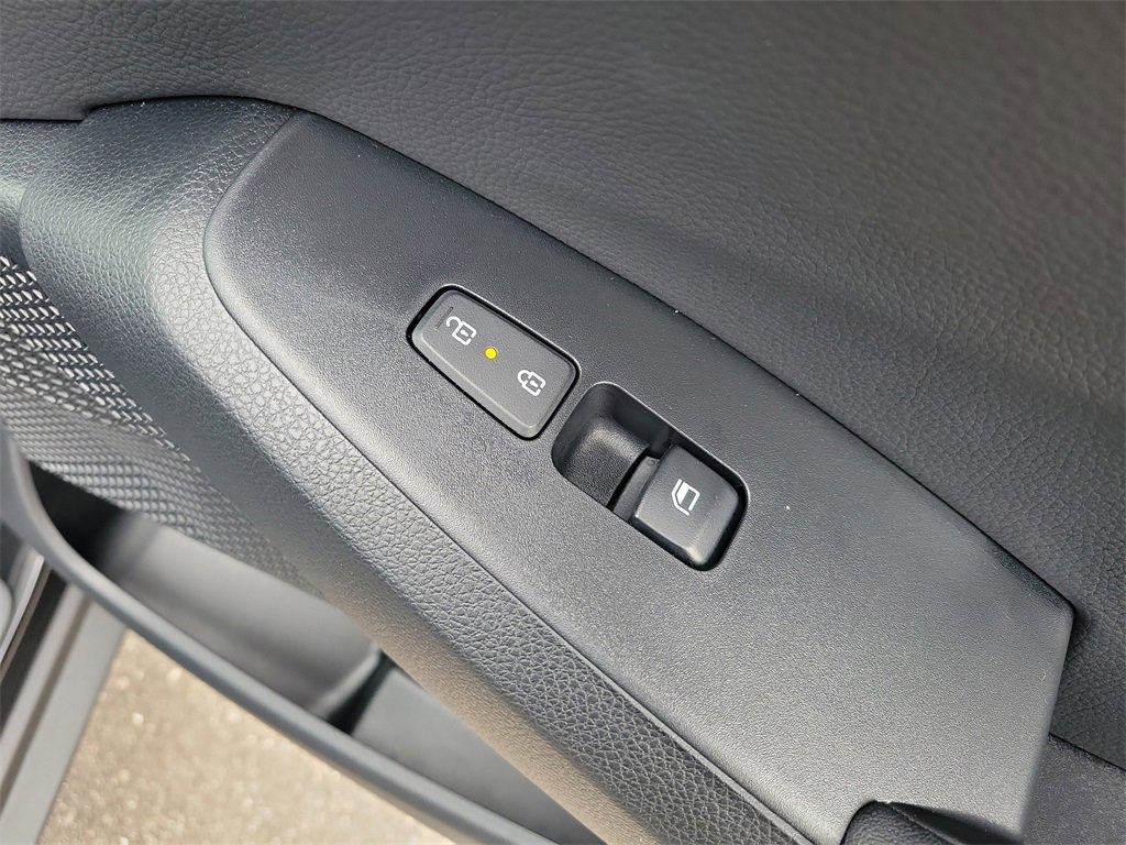 New 2026 Kia Seltos S image 11