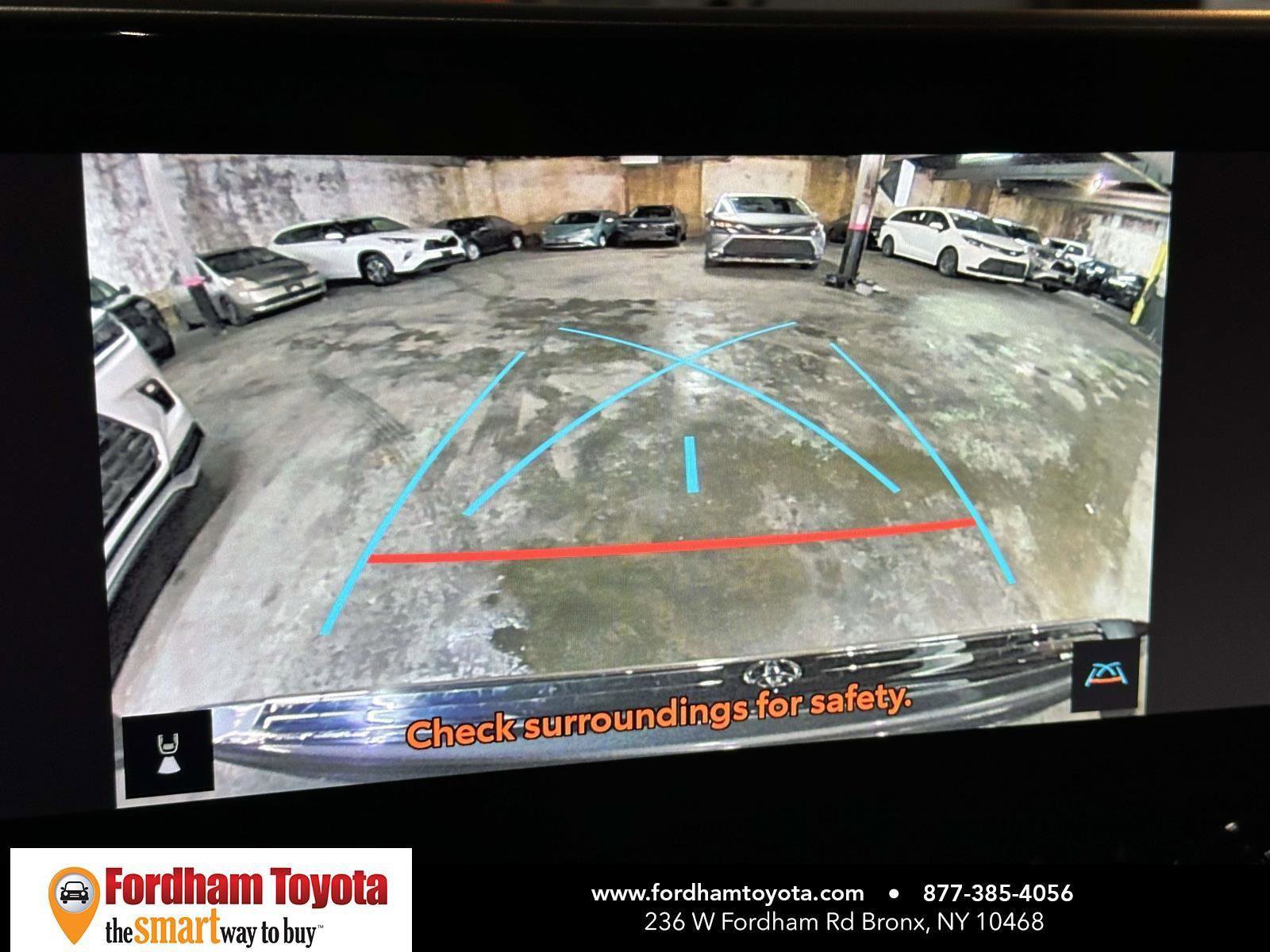 Used 2024 Toyota Highlander Limited image 25