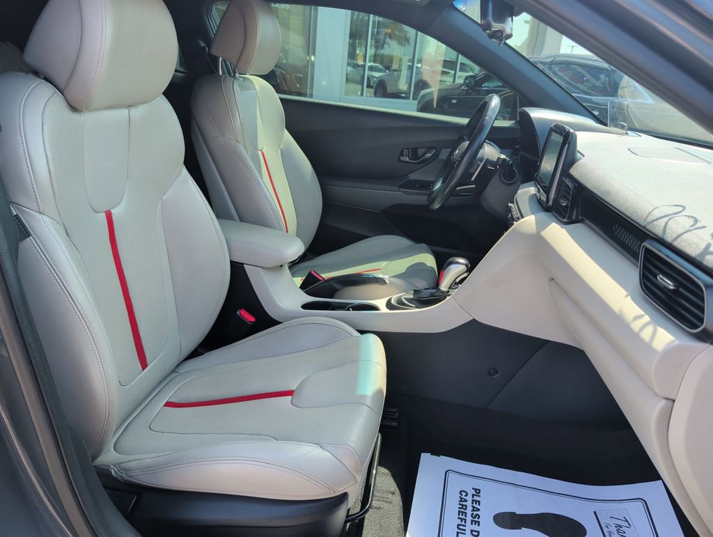 Used 2019 Hyundai Veloster Turbo Ultimate FWD image 23