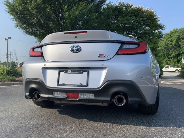 Used 2024 Toyota GR86 RWD image 7