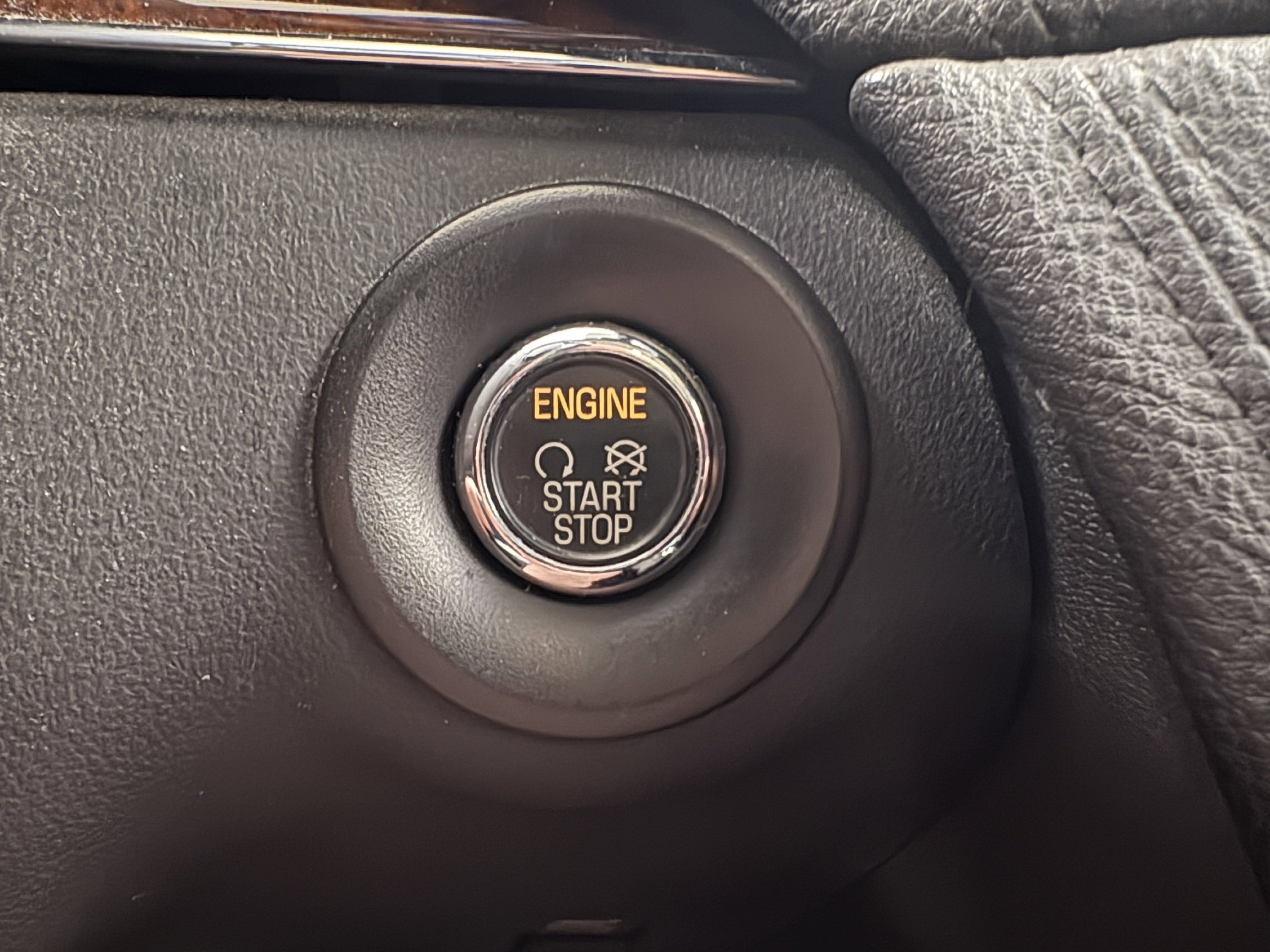 Used 2013 Lincoln MKT AWD image 20