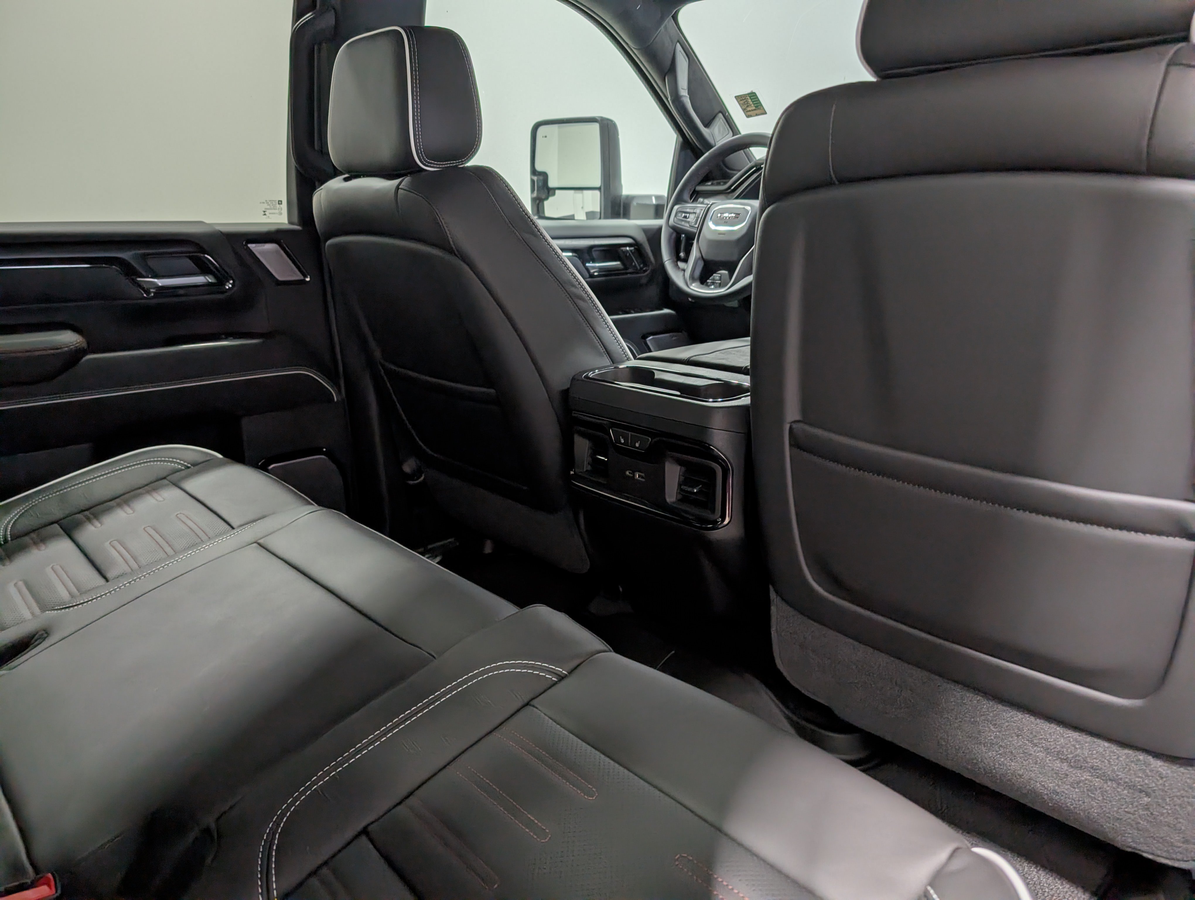 Used 2026 GMC Sierra 2500 AT4X AWD/4WD image 18