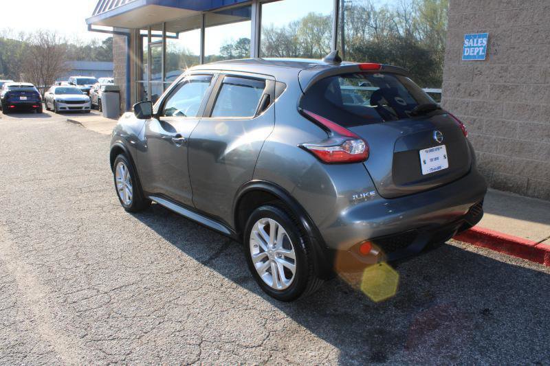 Used 2017 Nissan Juke S FWD image 3