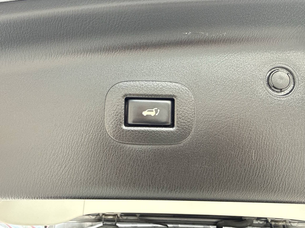 Used 2019 Nissan Armada Platinum w/ Captain's Chairs Package AWD/4WD image 21