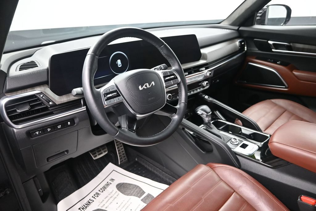 Certified 2025 Kia Telluride SX Prestige AWD/4WD image 13