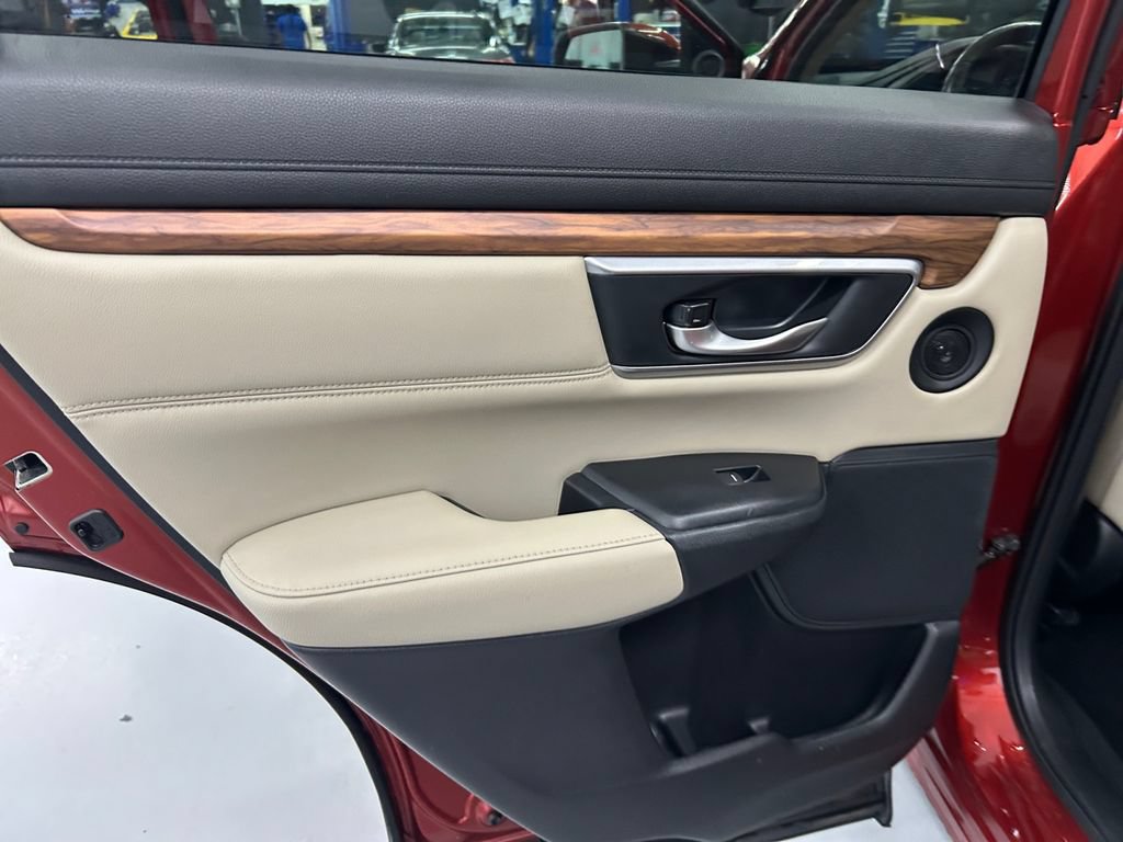 Used 2019 Honda CR-V Touring image 16