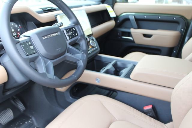 New 2026 Land Rover Defender 130 X-Dynamic SE image 11