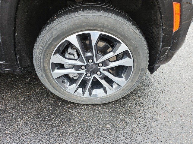 Used 2023 Jeep Grand Cherokee L Overland w/ Luxury Tech Group IV image 10