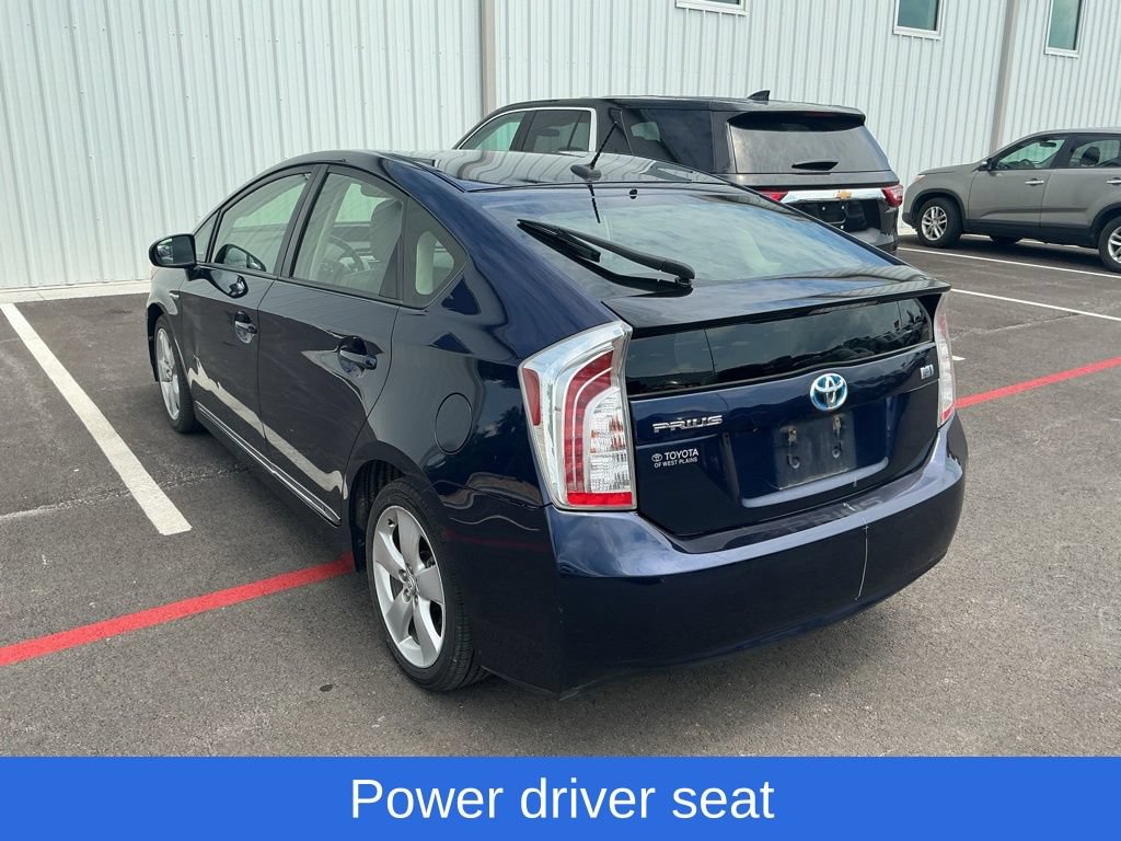 Used 2014 Toyota Prius Five FWD image 4