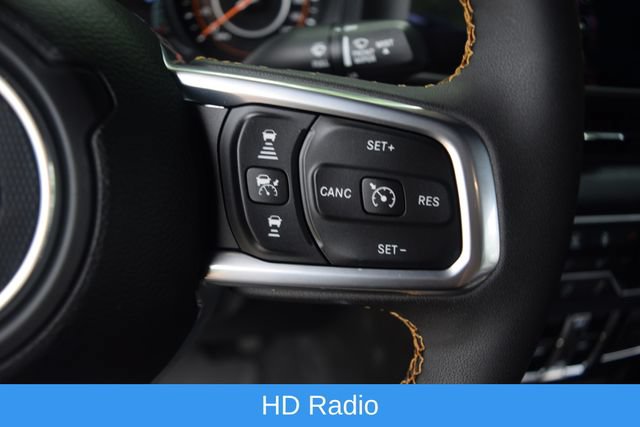 Used 2024 Jeep Wrangler Unlimited Sahara w/ Technology Group AWD/4WD image 5