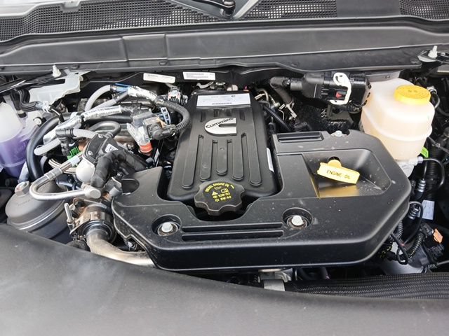 New 2026 RAM 2500 Tradesman AWD/4WD image 17