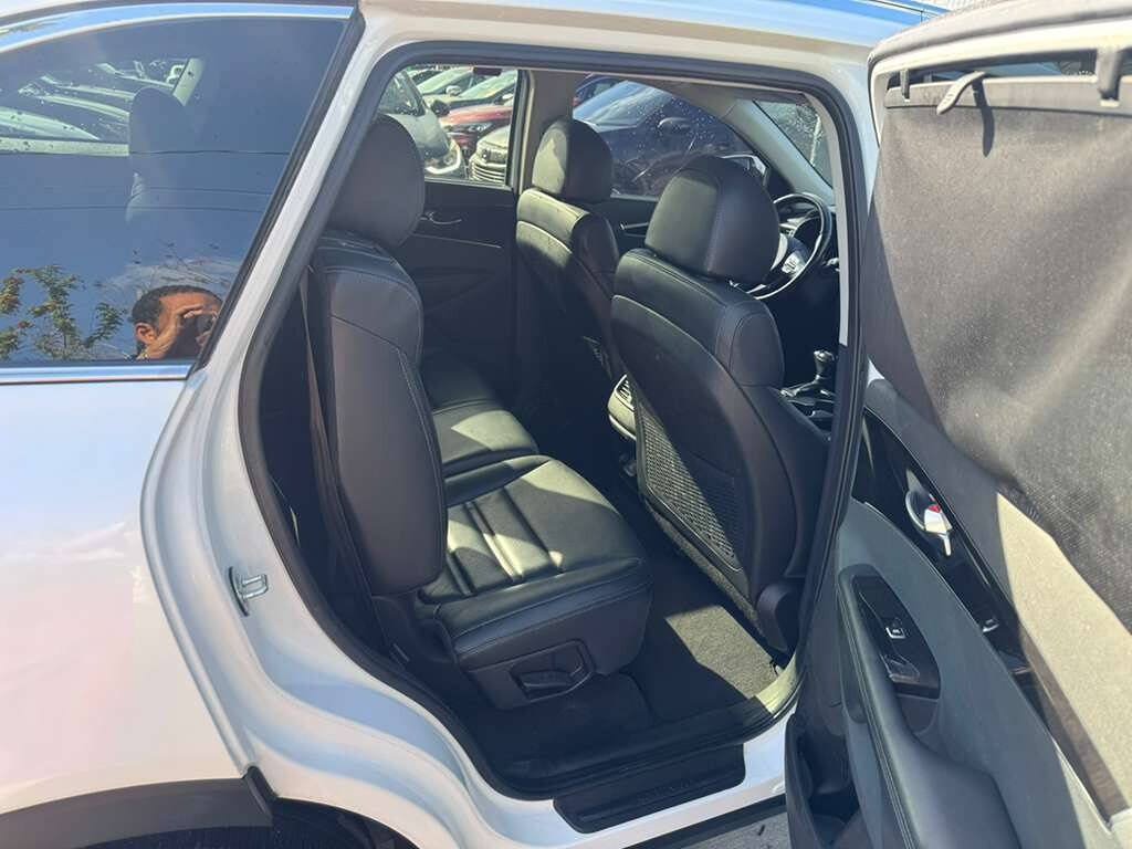 Used 2018 Kia Sorento EX w/ EX Advanced Touring Package FWD image 14