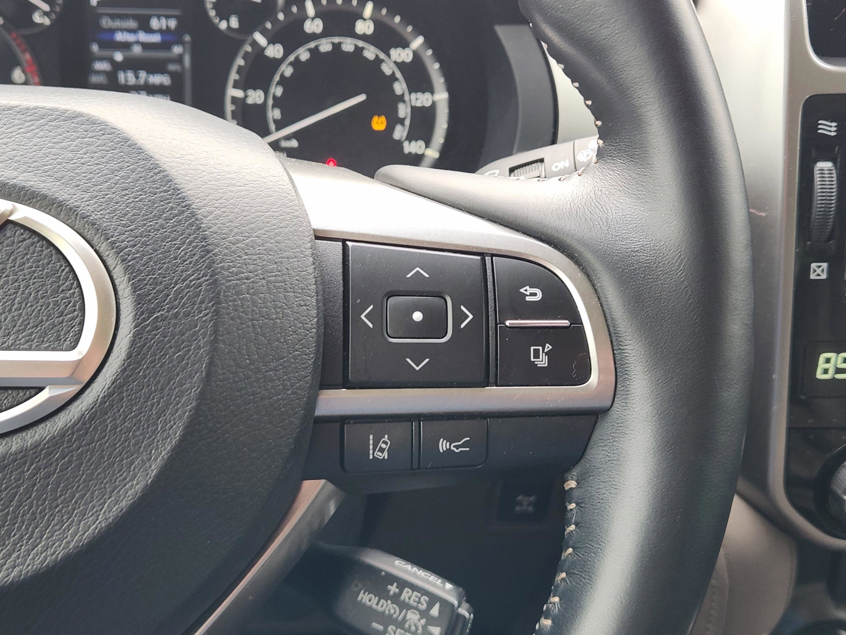 Used 2022 Lexus GX 460 Premium w/ Accessory Package AWD/4WD image 28