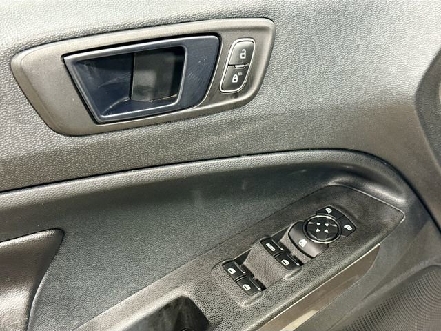 Used 2019 Ford EcoSport SES w/ SES Black Appearance Package image 19