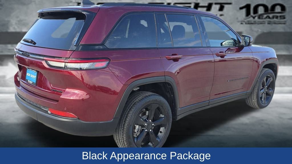 Used 2025 Jeep Grand Cherokee Limited w/ Black Appearance Package image 6