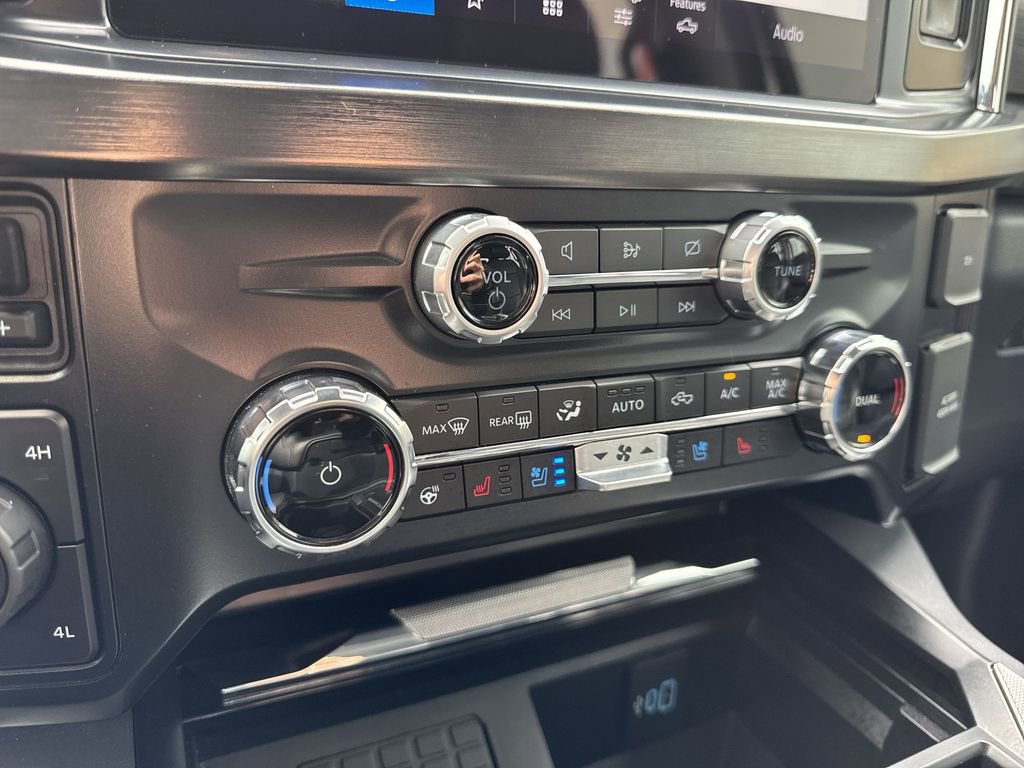 Used 2024 Ford F250 Lariat w/ Lariat Ultimate Package image 19
