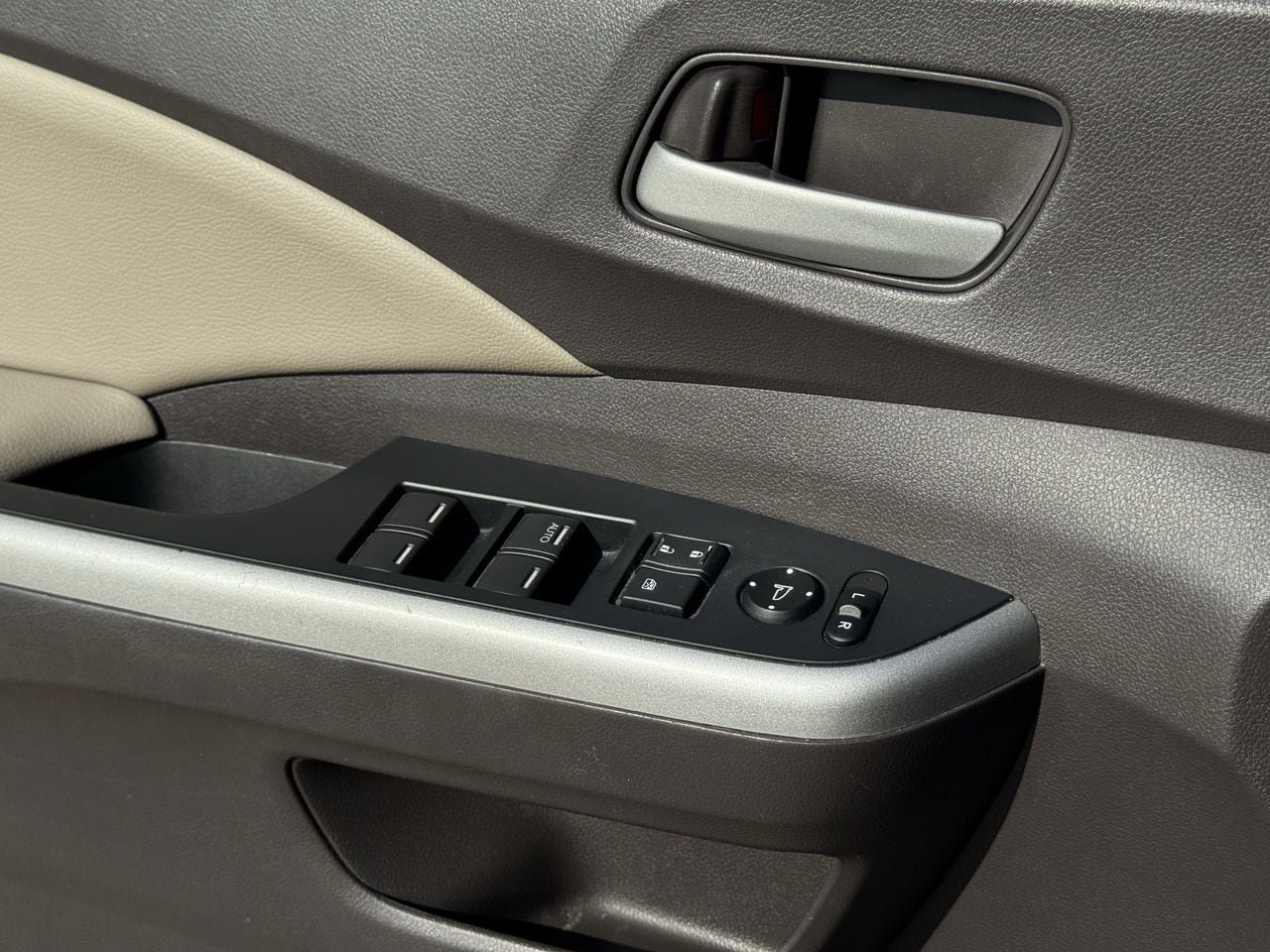 Used 2014 Honda CR-V EX-L image 21