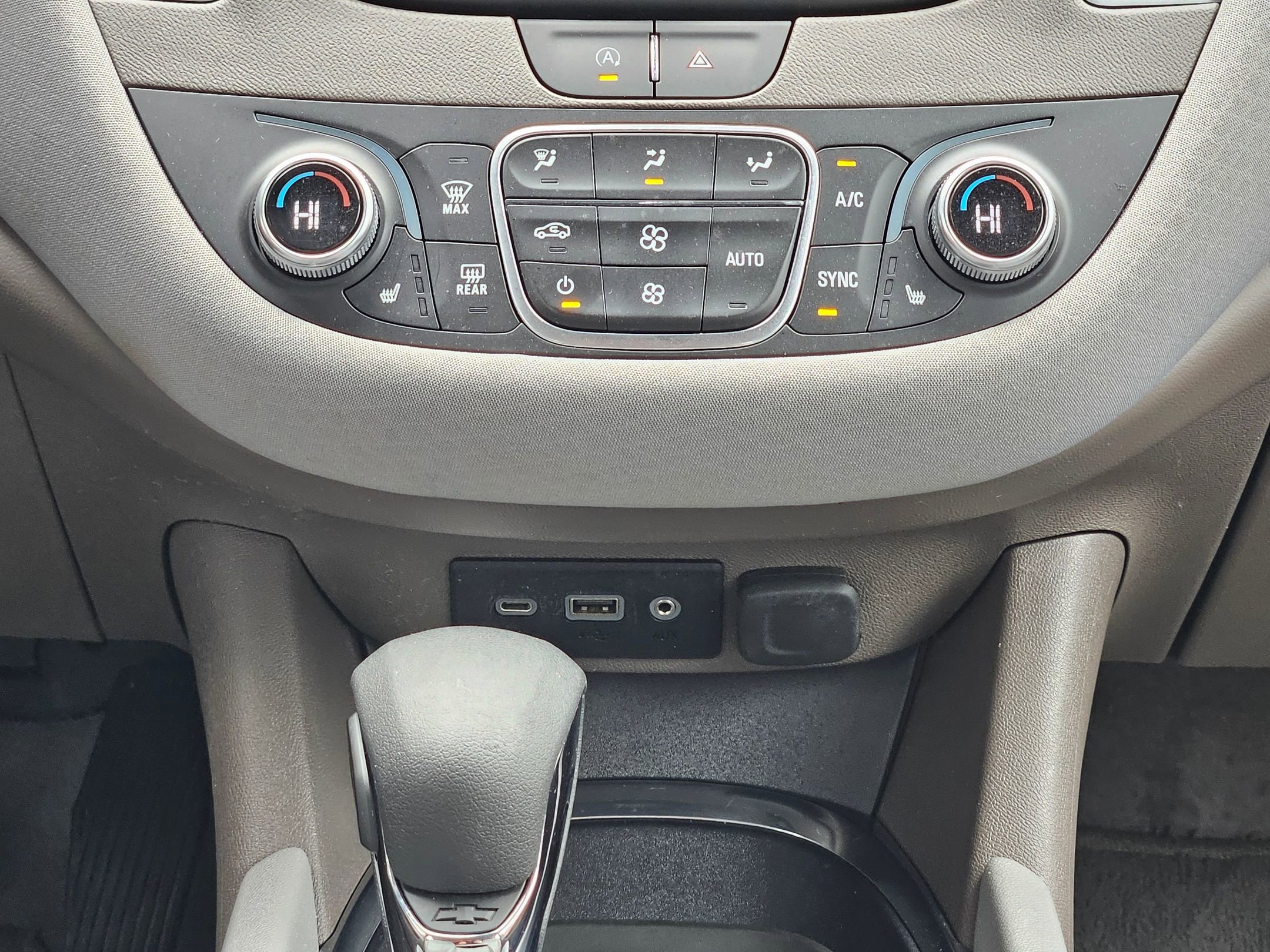 Used 2024 Chevrolet Malibu LT image 13