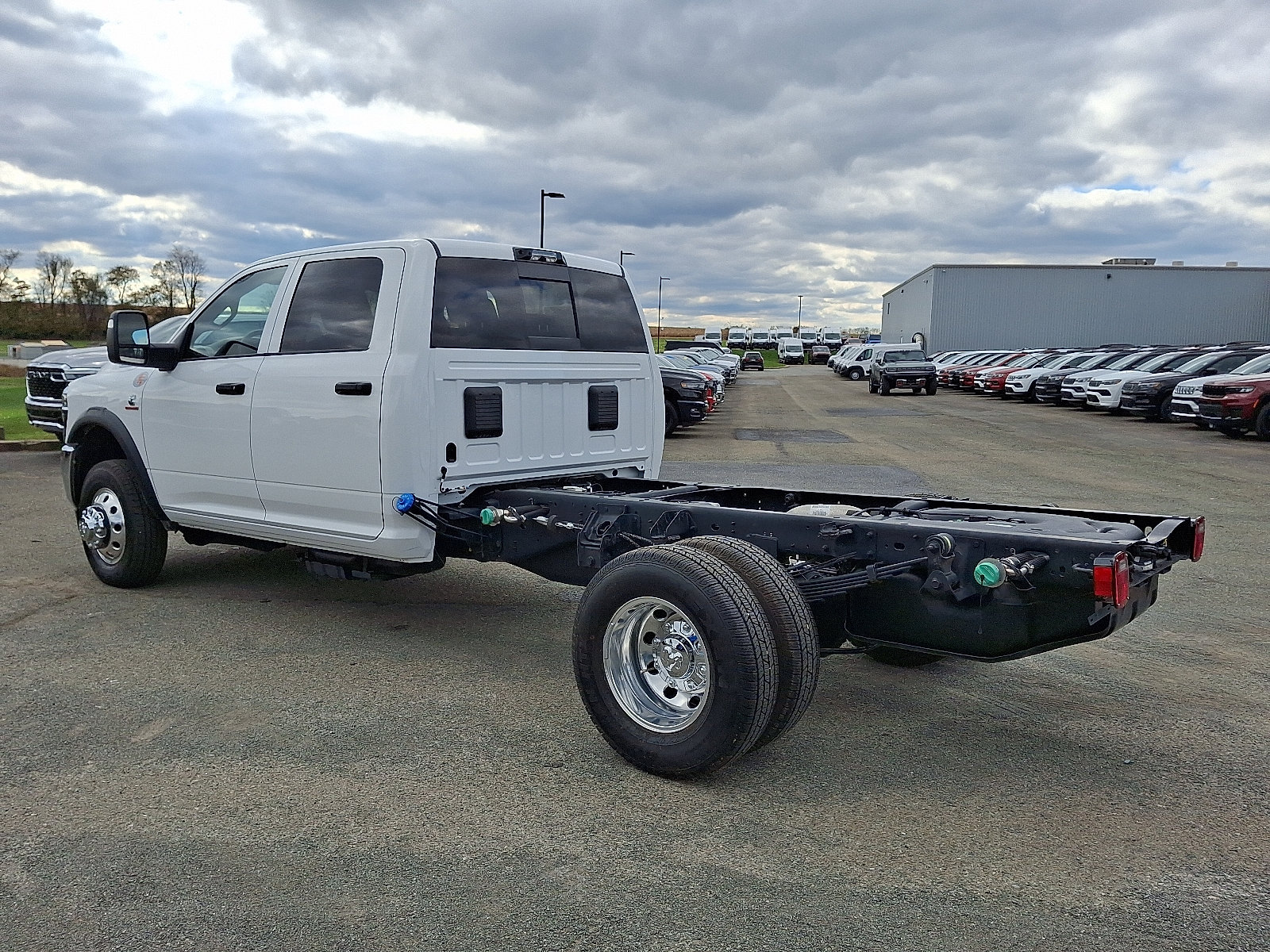 New 2026 RAM 3500 Tradesman AWD/4WD image 3
