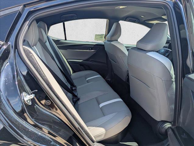 Used 2025 Toyota Camry SE w/ Multimedia Upgrade Package image 17