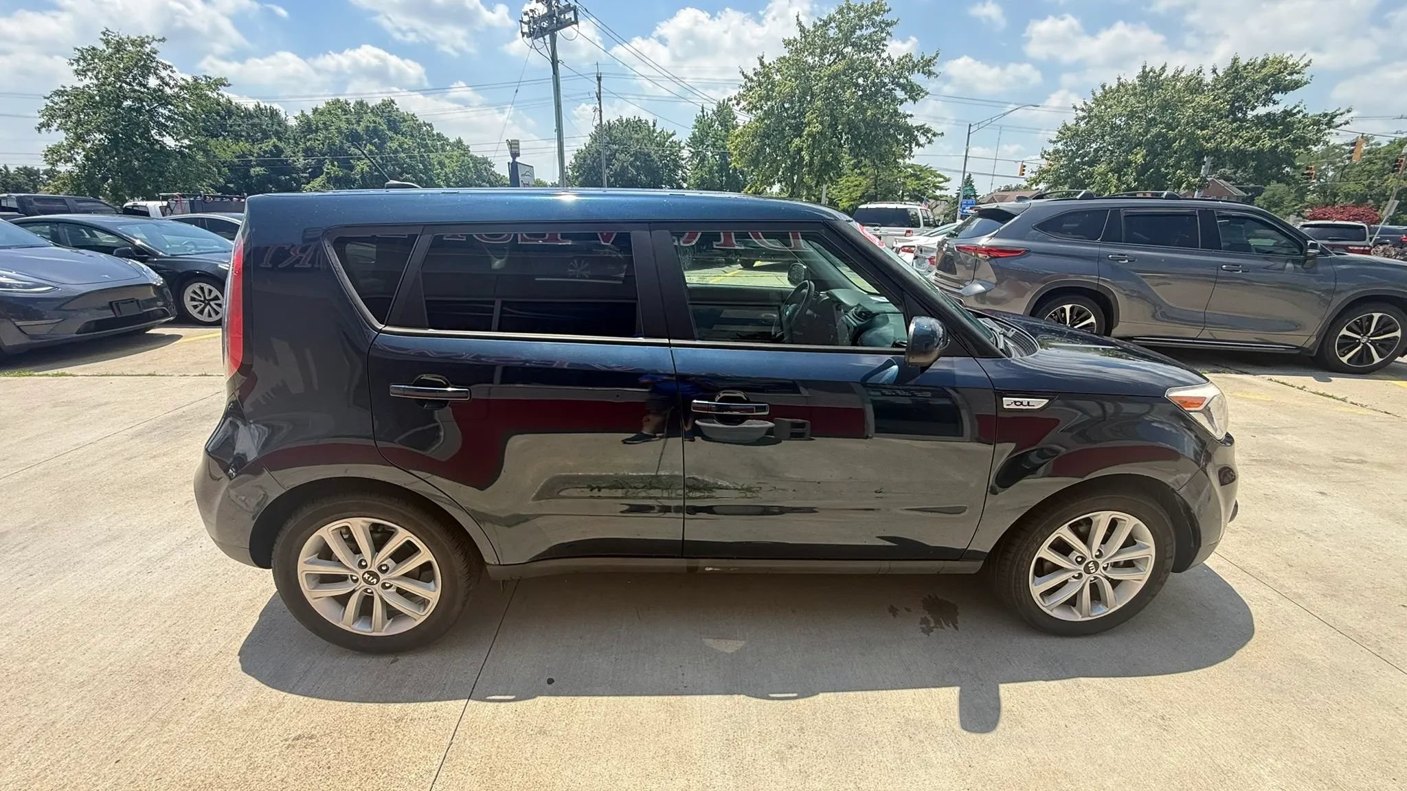 Used 2017 Kia Soul + w/ UVO Package FWD image 7