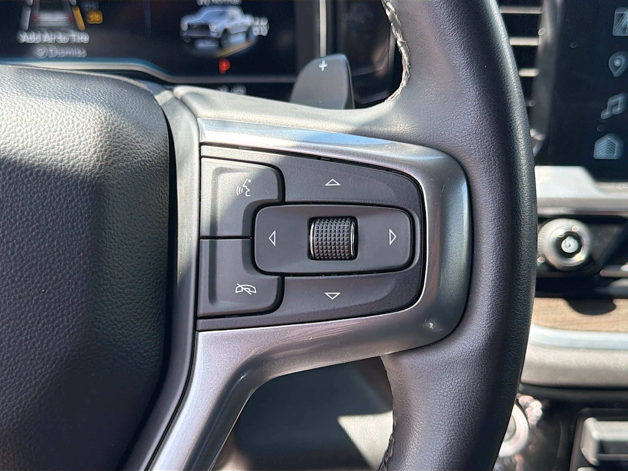 Used 2023 Chevrolet Silverado 1500 LT Trail Boss w/ Convenience Package II AWD/4WD image 34