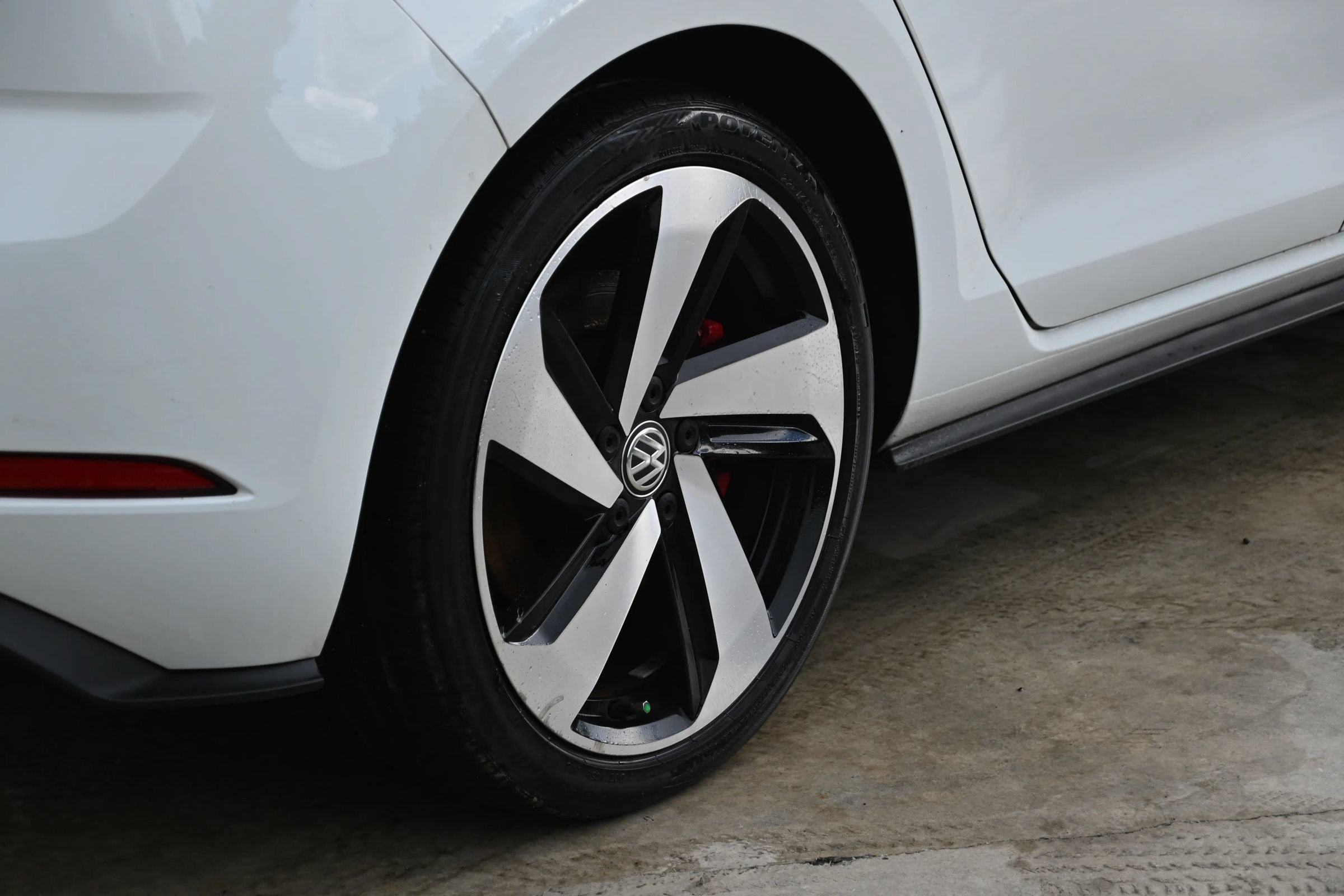 Used 2020 Volkswagen GTI S FWD image 8