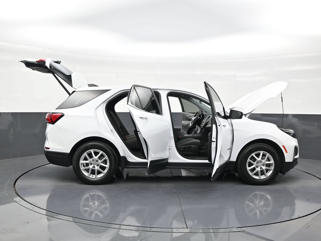 Used 2024 Chevrolet Equinox LT FWD image 29
