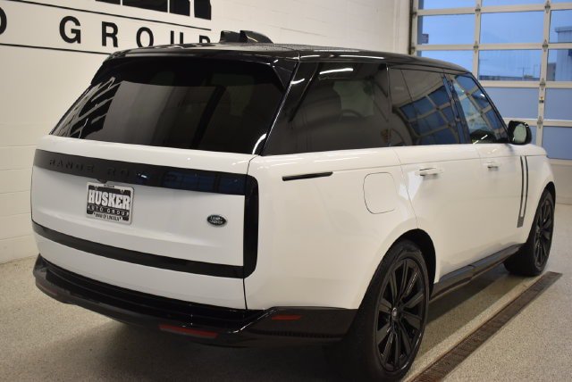 Used 2023 Land Rover Range Rover SE AWD/4WD image 4