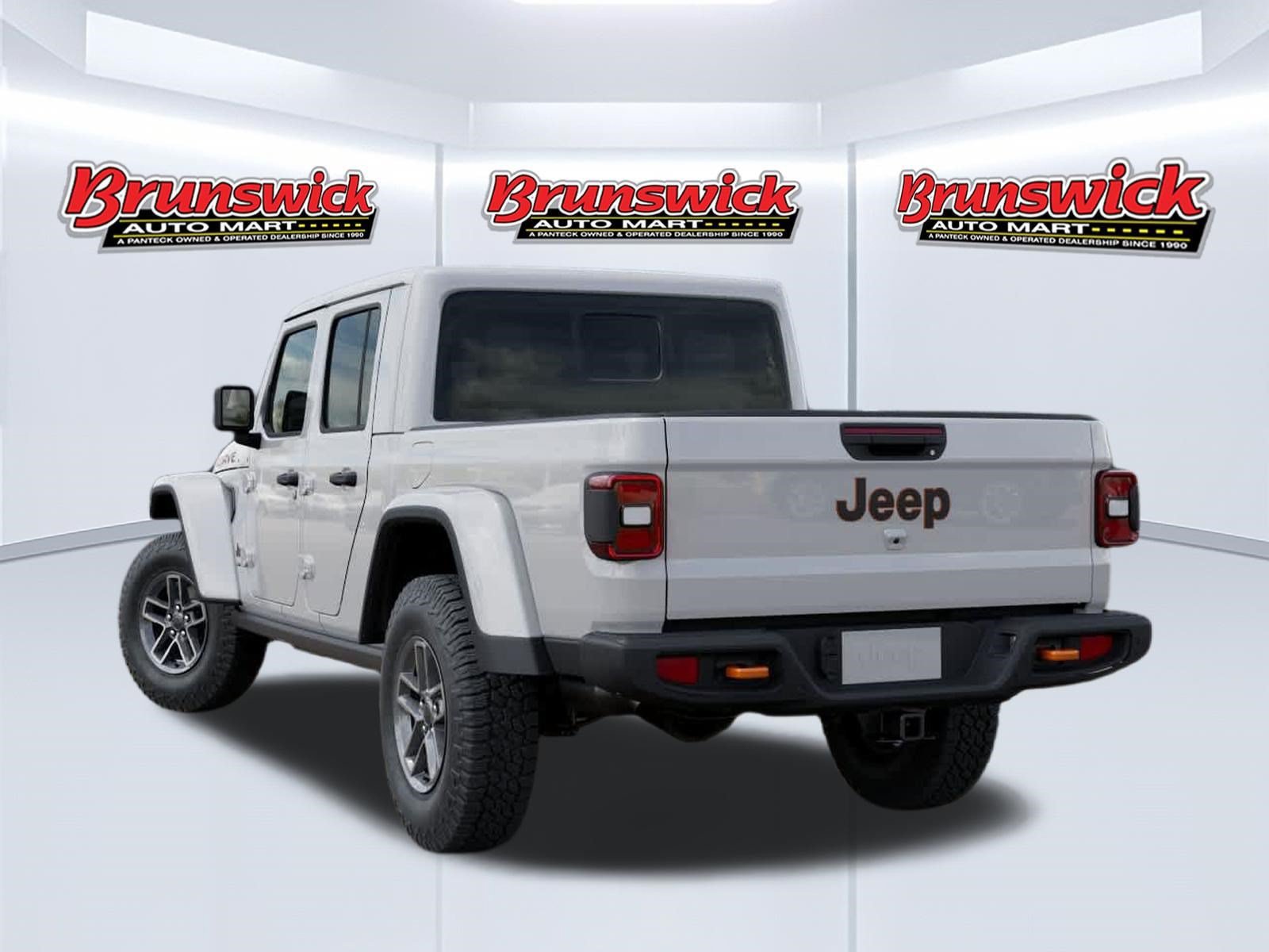 New 2026 Jeep Gladiator Mojave w/ Safety Group AWD/4WD image 3