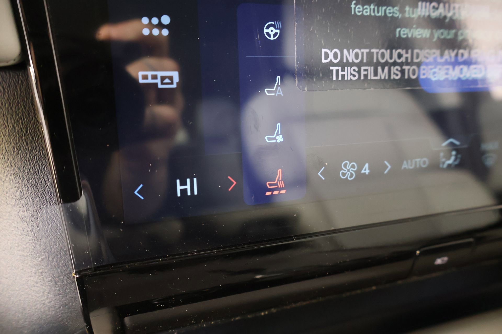 New 2026 Lincoln Navigator Premiere image 8