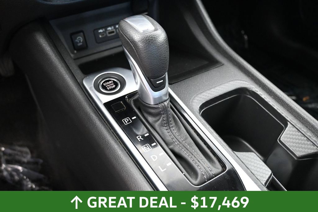 Used 2024 Nissan Sentra SV FWD image 24