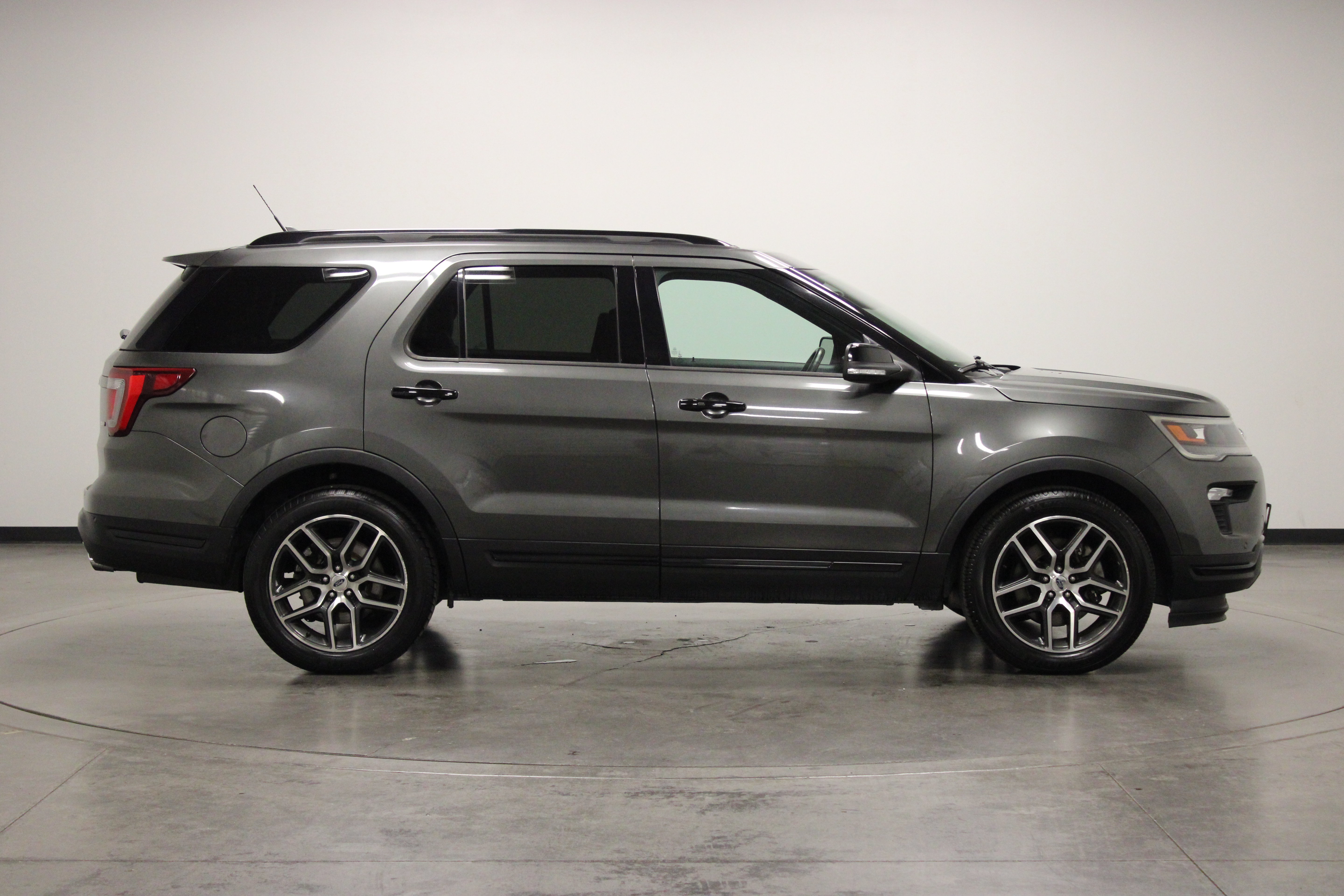 Used 2018 Ford Explorer Sport w/ Equipment Group 401A AWD/4WD image 9