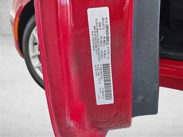 Used 2015 FIAT 500 Pop FWD image 25