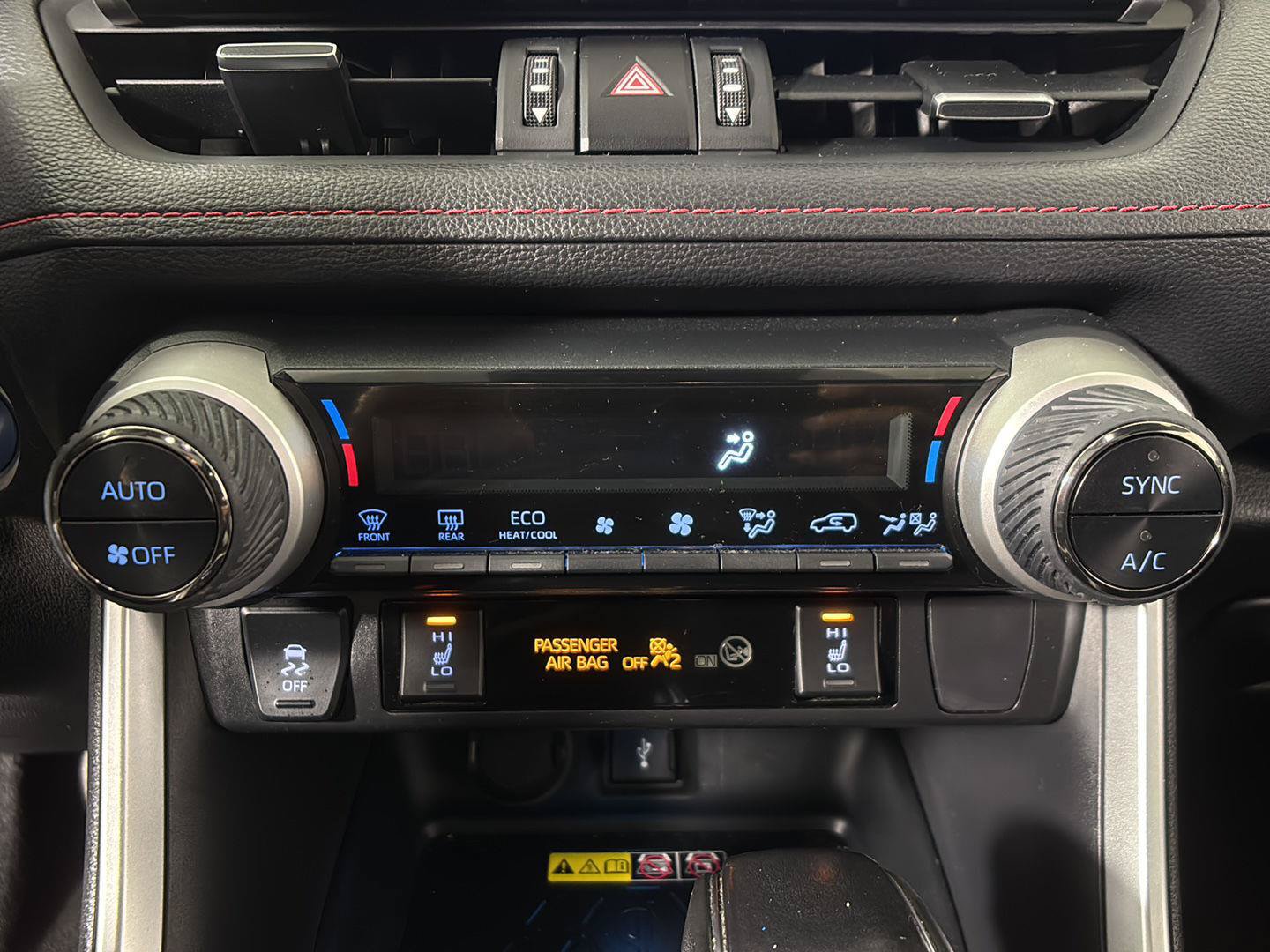 Used 2022 Toyota RAV4 XSE w/ Weather Package AWD/4WD image 33