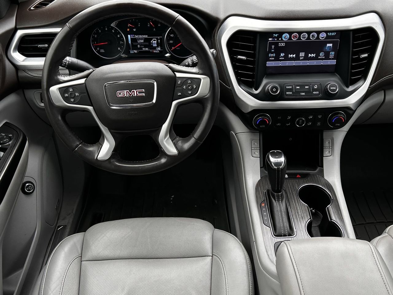 Used 2019 GMC Acadia SLT image 14