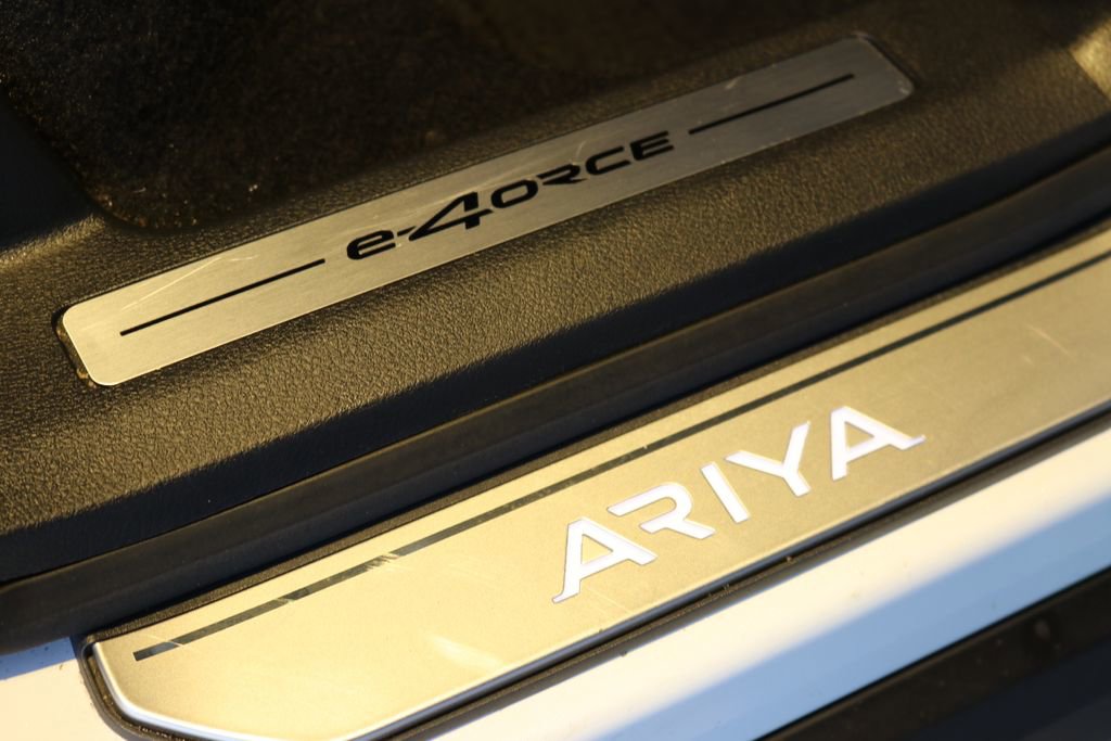 Used 2023 Nissan Ariya AWD image 33