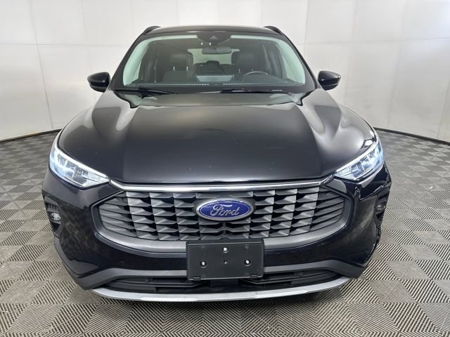 Used 2023 Ford Escape SE image 8