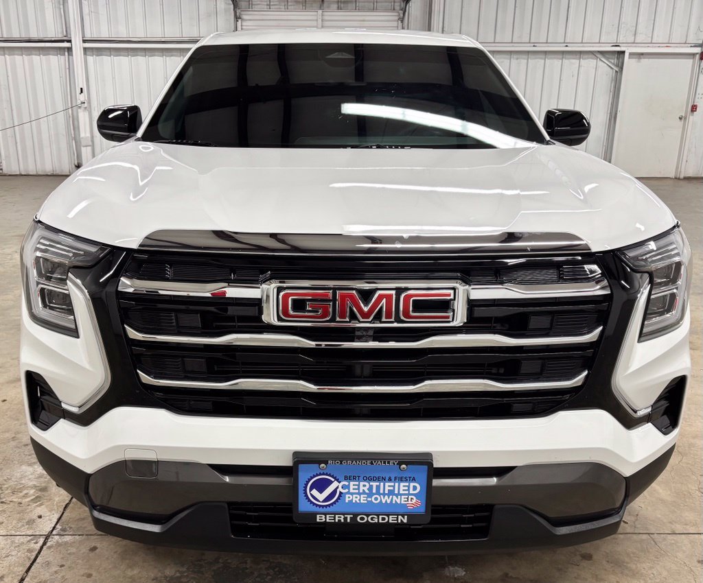 Used 2026 GMC Terrain Elevation FWD image 2
