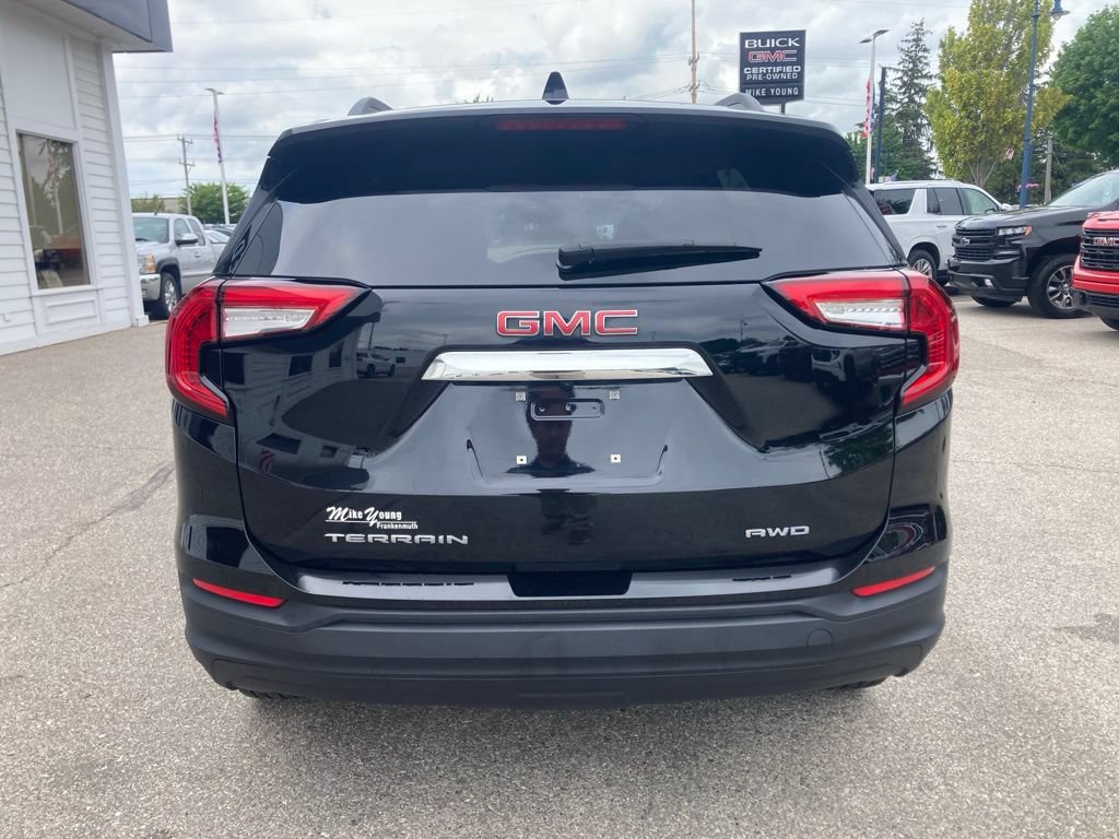 Used 2024 GMC Terrain SLE w/ Driver Convenience Package AWD/4WD image 6