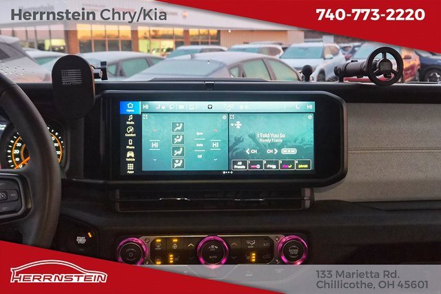 Used 2024 Jeep Wrangler Willys image 10