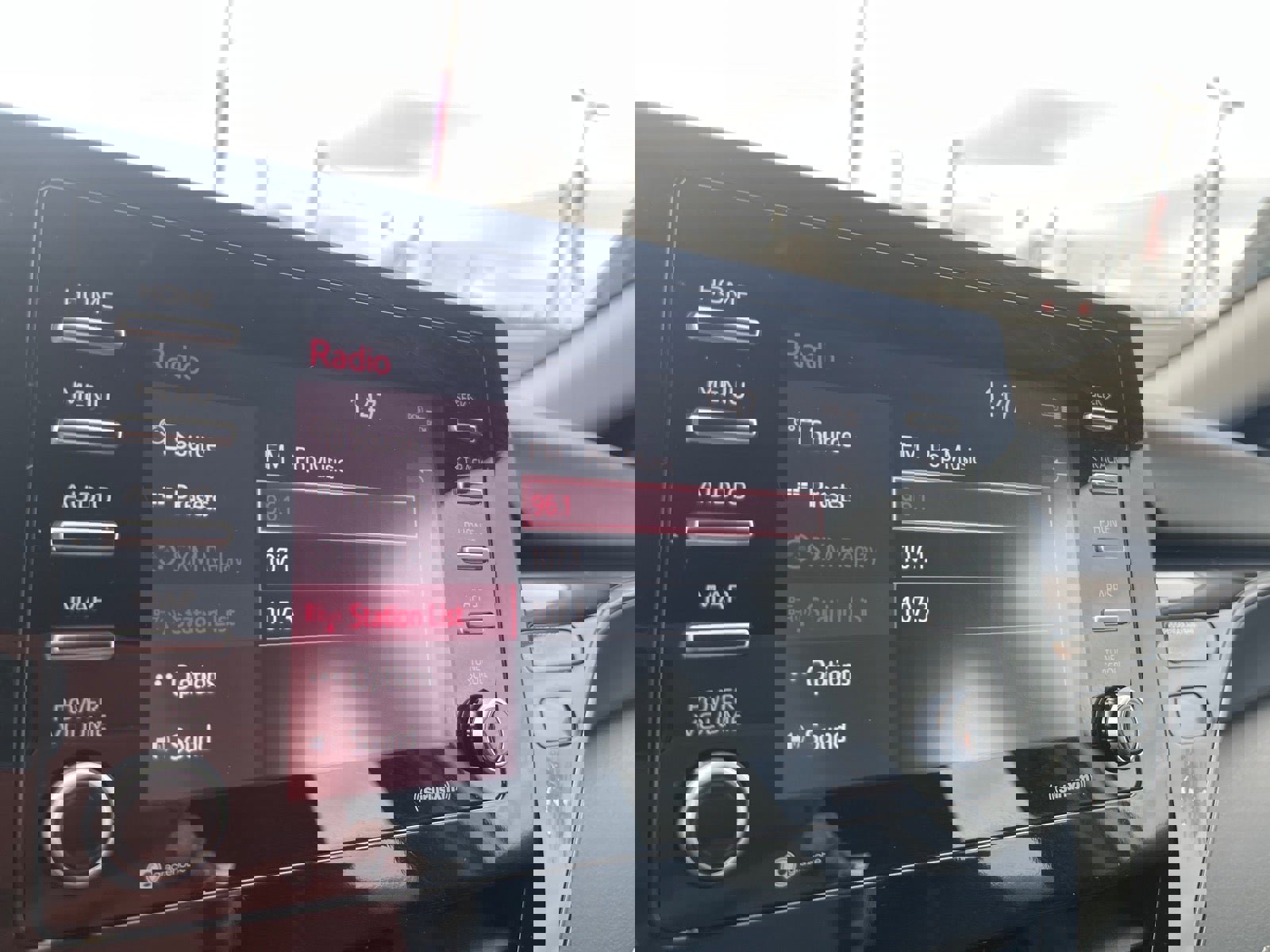 Used 2024 Toyota Camry SE image 12