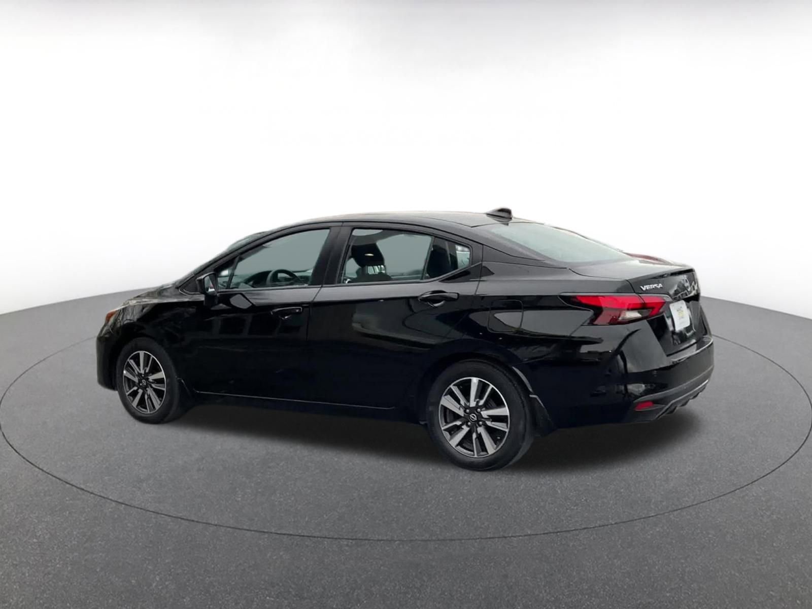 Used 2025 Nissan Versa SV w/ Trunk Package image 10