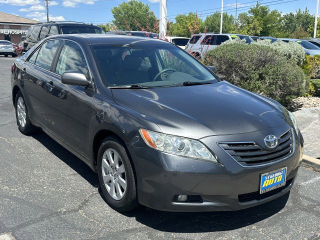 Used 2009 Toyota Camry XLE FWD image 1